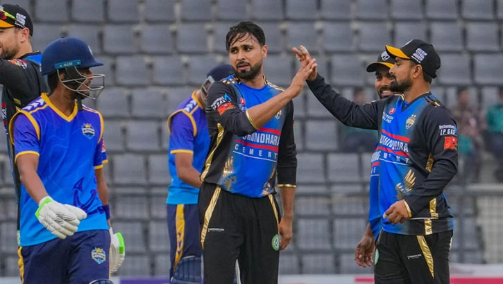 দাপুটে জয়ে বিপিএল শুরু ‘হট ফেভারিট’ রংপুর রাইডার্সের